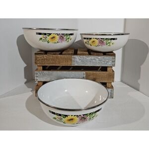 Vintage Enamelware Metal Daisy Set Of 3 Nesting Mixing Bowls